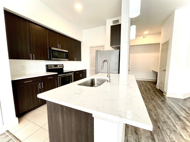 Photo - 2222 Smith St Unit 238