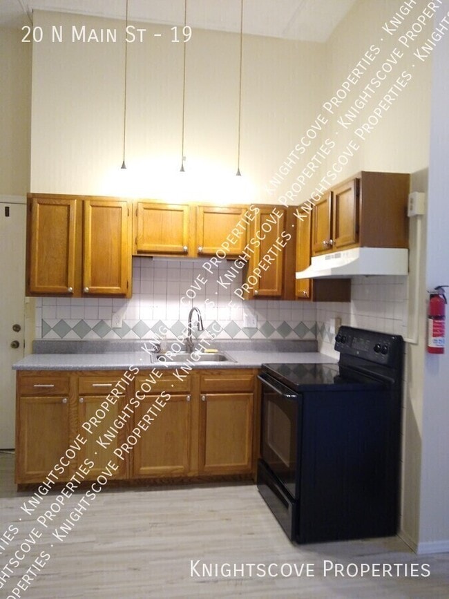 Photo - 20 N Main St Unidad 19