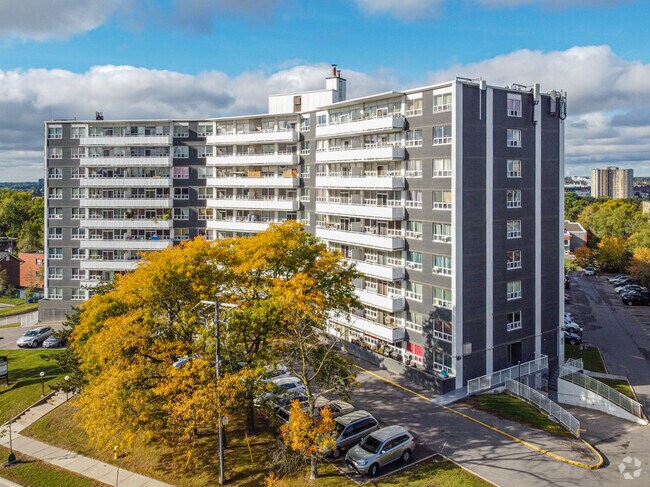 Photo - 2050 Keele Street