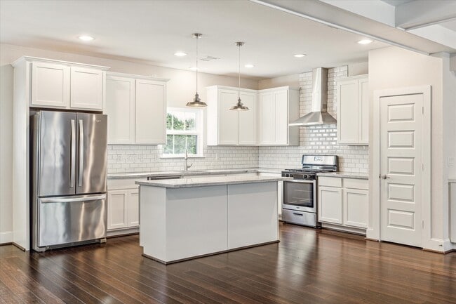 Photo - 4612 Chartres St