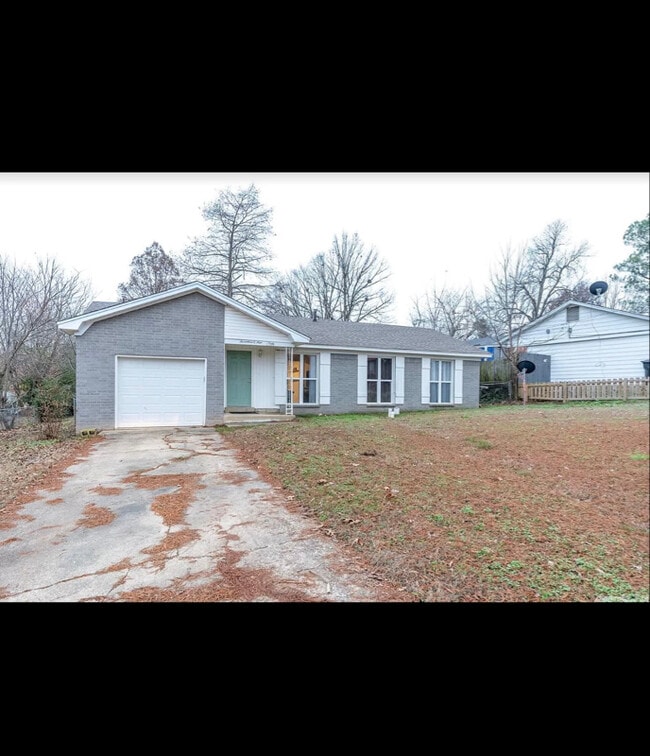 Photo - 1709 Westwood Dr House