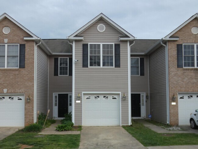 Photo - 35090 Sara Ct House