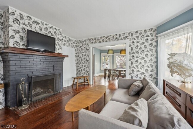 Photo - 17 Oxford St Unit 1