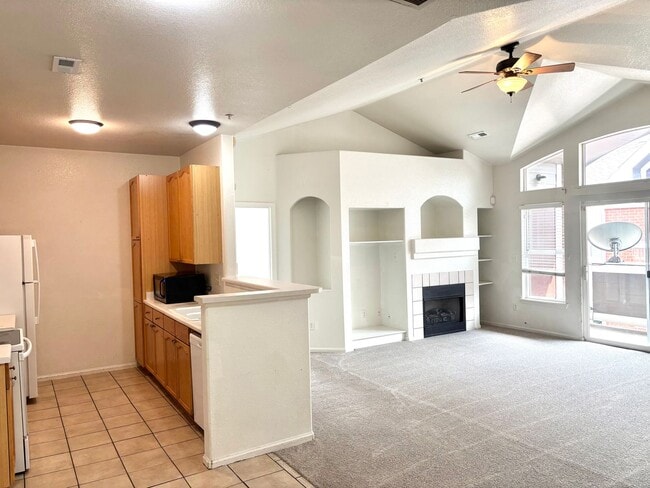 Building Photo - Large 2 bed, 2 bath condo for rent near Anschutz Medical Center Unit 307