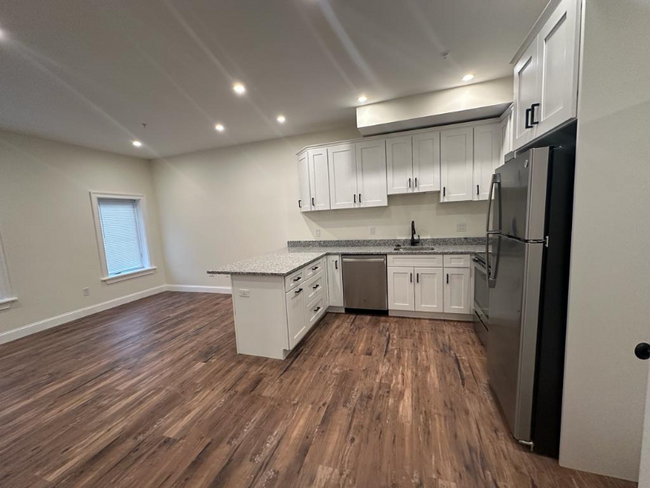 Building Photo - 19 Academy Dr Rental