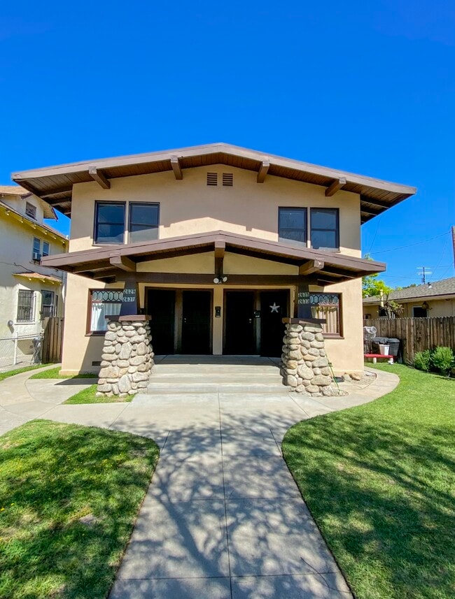 Building Photo - 2633 Jeffries Ave Unit 2633 Jeffries Ave