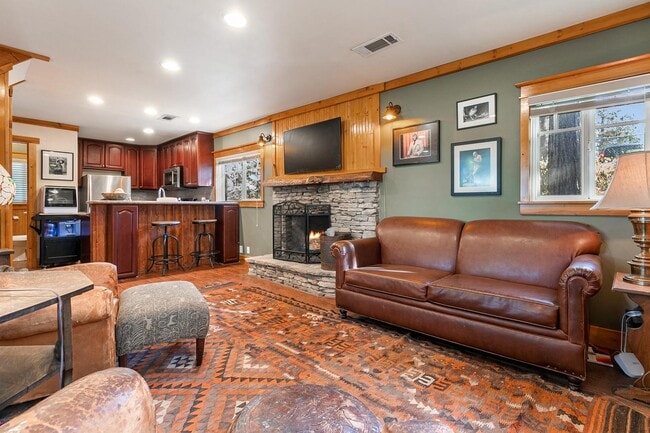 Photo - 29184 Lakebrook Spur