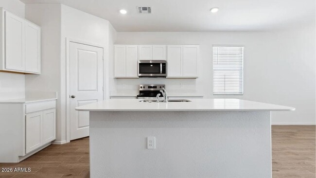 Building Photo - 18351 W Hackamore Dr