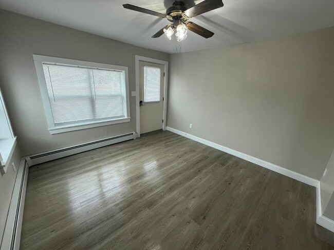 Photo - 49 Market St Unit 101