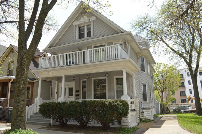 Building Photo - 16 N Broom St Unit 1