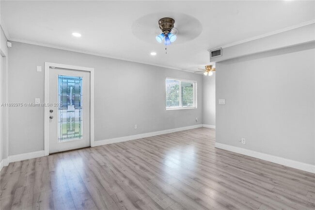 Photo - 4500 NE 18th Ave