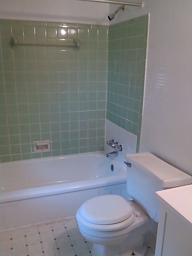 Photo - 120 S Graham St Unit A