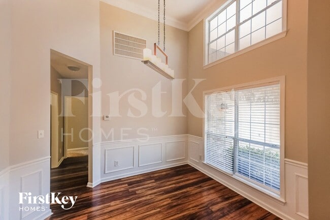 1028 Stonecreek Dr