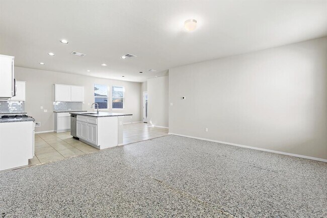 Photo - 301 Tempest Trl