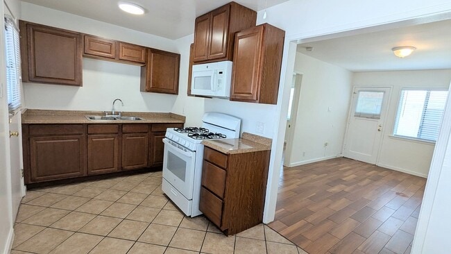 Building Photo - 209 N Florence St Unit 209 Rental