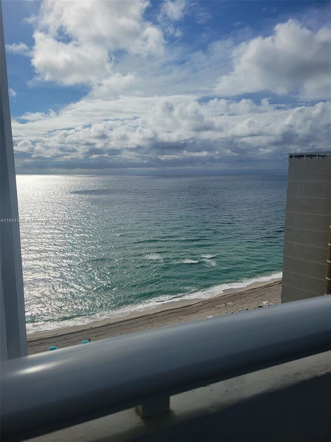 Photo - 3140 S Ocean Dr Condo Unit 1703