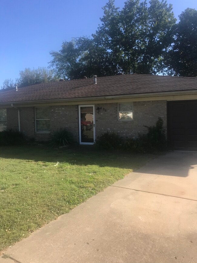 Photo - 407 Leffel Ct