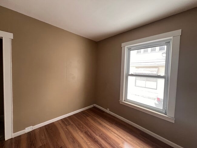 Photo - 2518 Hermansau St