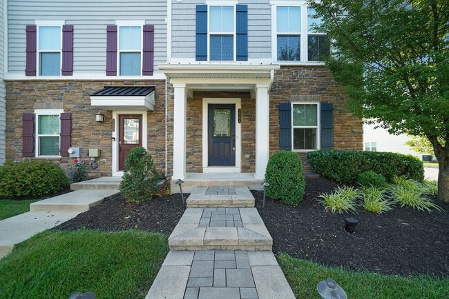 Luxury 3 Bedroom 4 Bath Townhome in Atwate... - Luxury 3 Bedroom 4 Bath Townhome in Atwate...