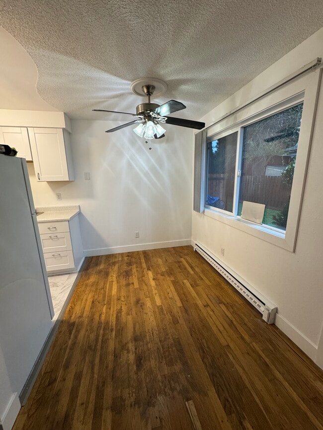 Photo - 3622 E 13th St