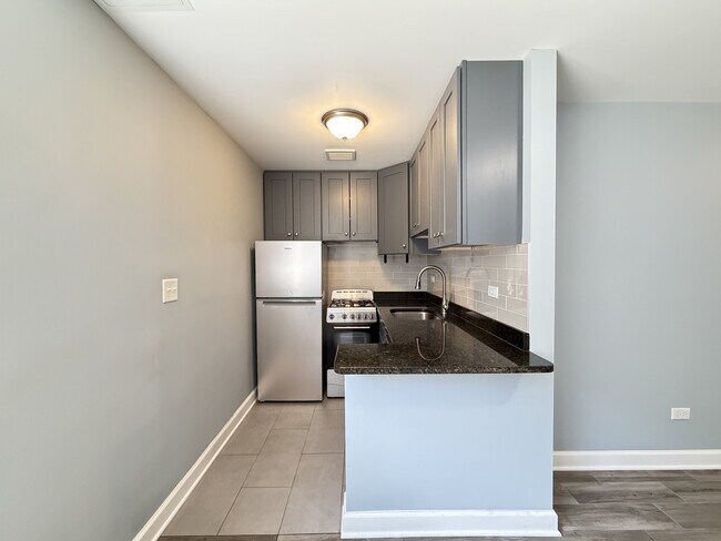 Photo - 663 W Grace St Unit 701