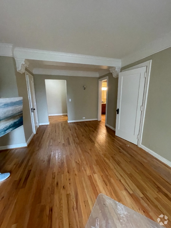 Building Photo - 15 E Kirby St Rental