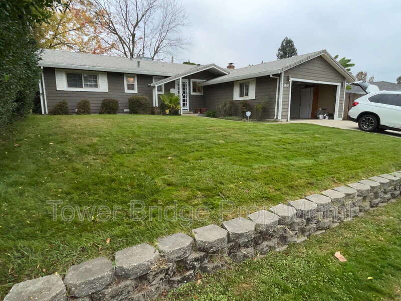 Photo - 7445 Midiron Dr