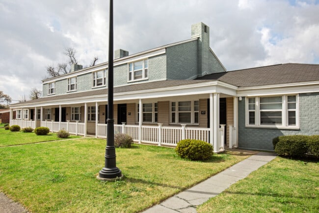 Photo - Oaks Intown