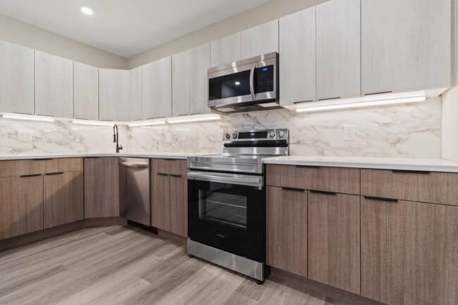 Photo - 520 N 37th St Unit 0-3