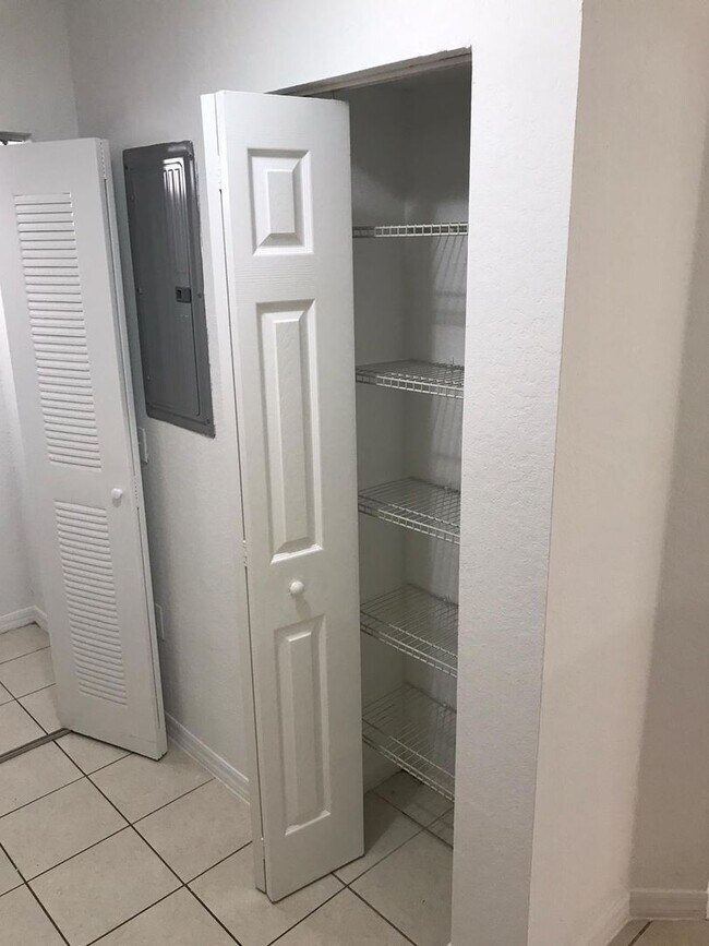 Photo - Welcome to Your Ideal Home in North Miami'...