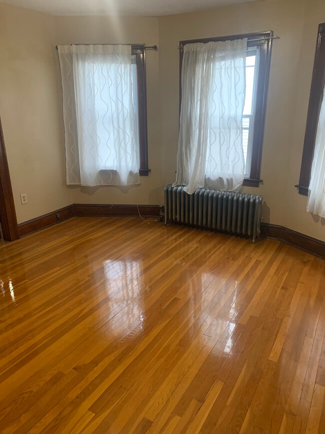 Photo - 27 Brooklawn St Unit 1stfloor