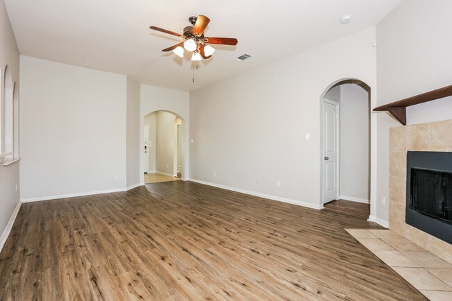 Photo - 1225 Camden Yard Dr