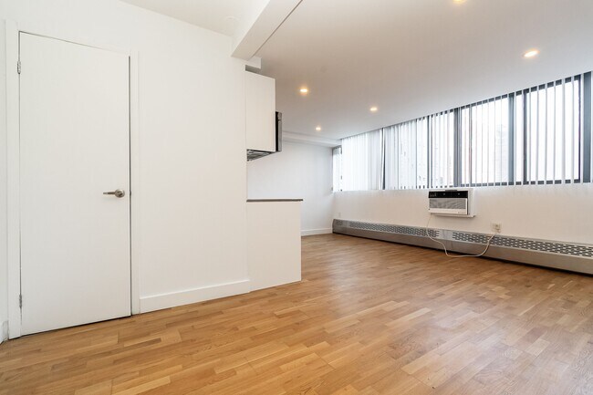 Photo - 800 Richmond St W Unit 110