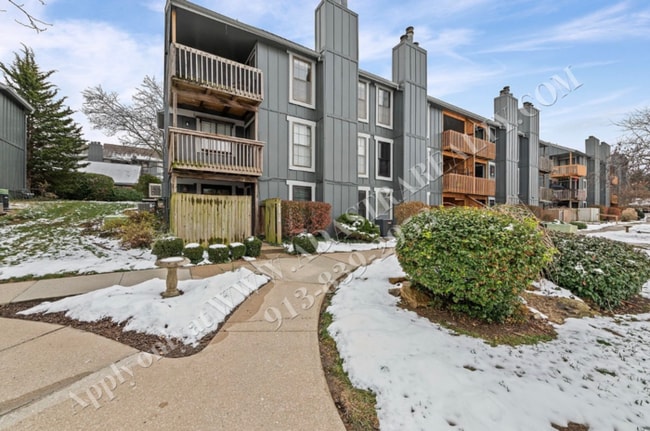 Photo - Spacious 2 Bed 2 Bath Ground Floor Unit-Coming SOON!!