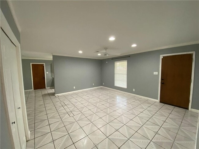 Photo - 3209 Carol Ann Dr