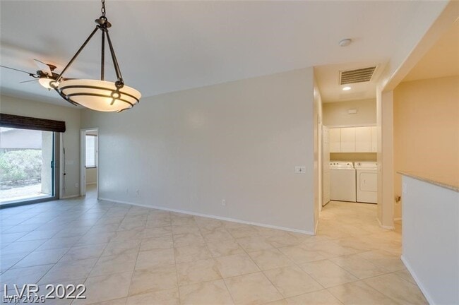 Photo - 5985 Falconer Ave