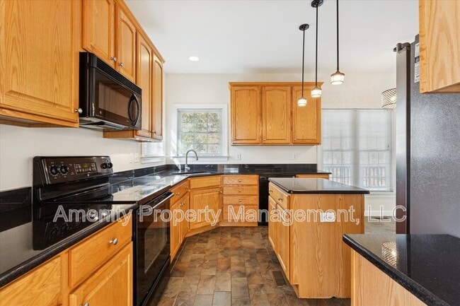 Photo - 103 Overlook Point