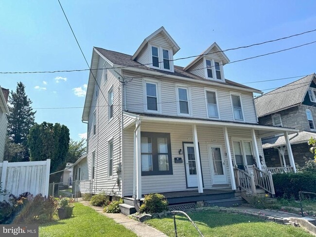 Building Photo - 318 W Penn Ave Rental