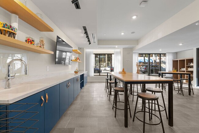 Photo - Trella Uptown