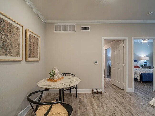 Photo - Affordable Comfort with Modern Style! Unit MMGA