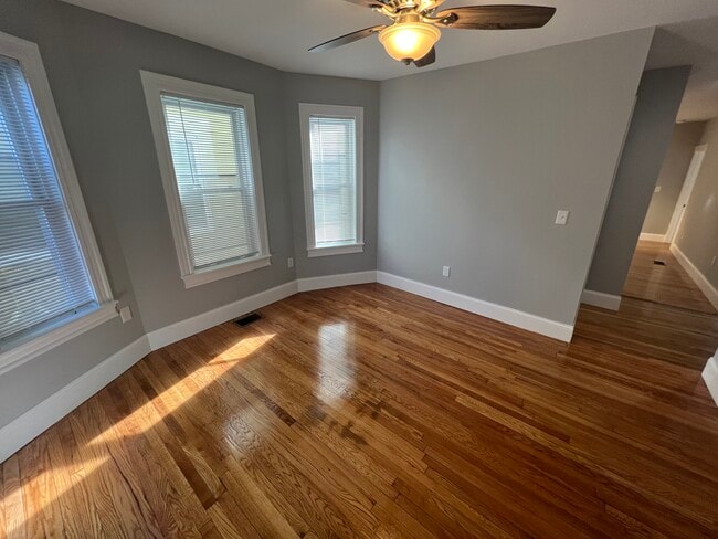 366 Highland Ave., #1, Somerville - 366 Highland Ave Unit 1