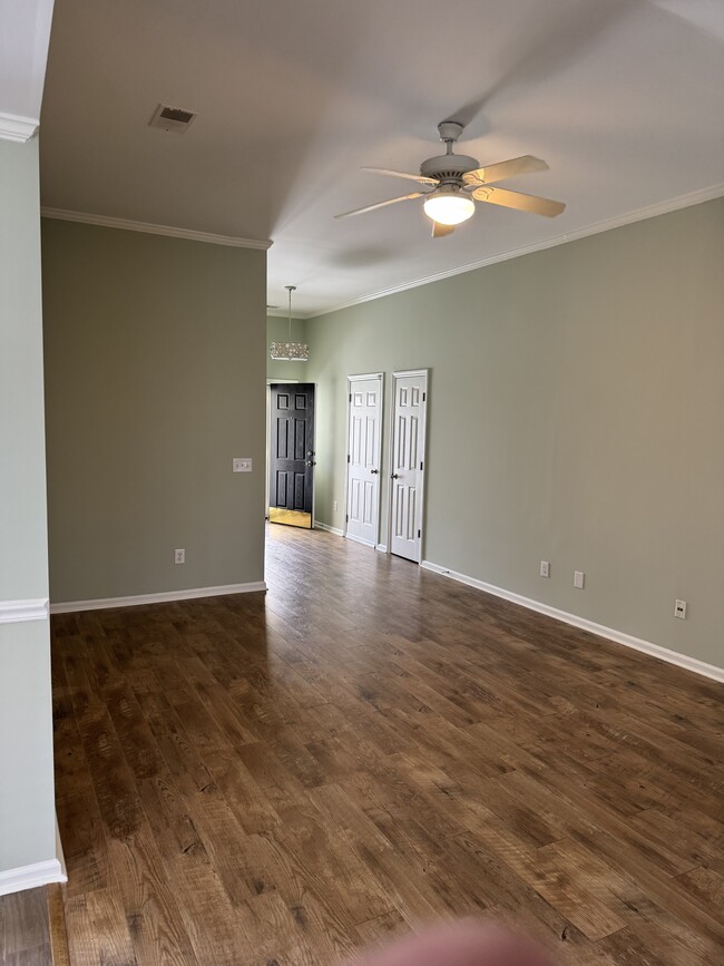 Photo - 102 Bill Park Dr