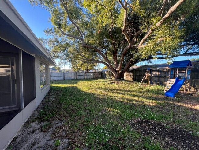 Photo - 7539 Marechal Ave Casa