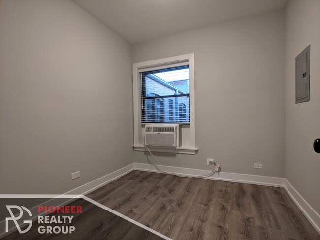 Photo - 701 W Brompton Ave Unit 709-39