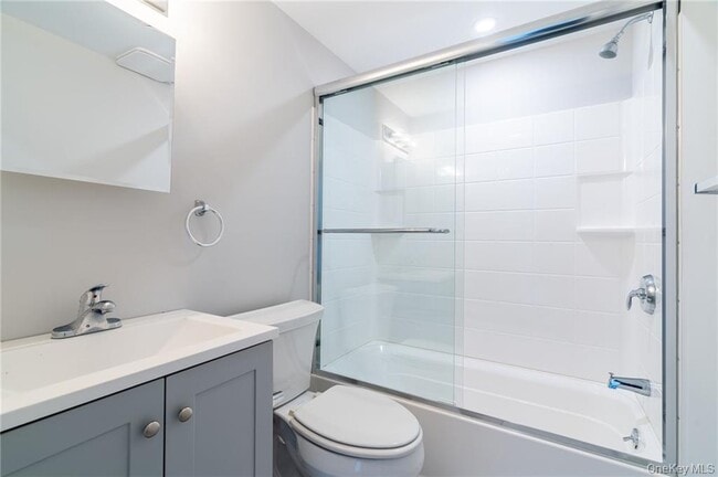 Photo - 120 Grand St Unit 3