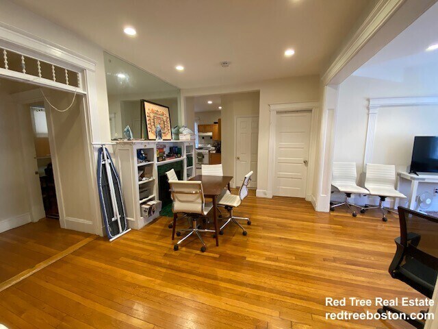 Building Photo - 41 Orkney Rd Unit 2