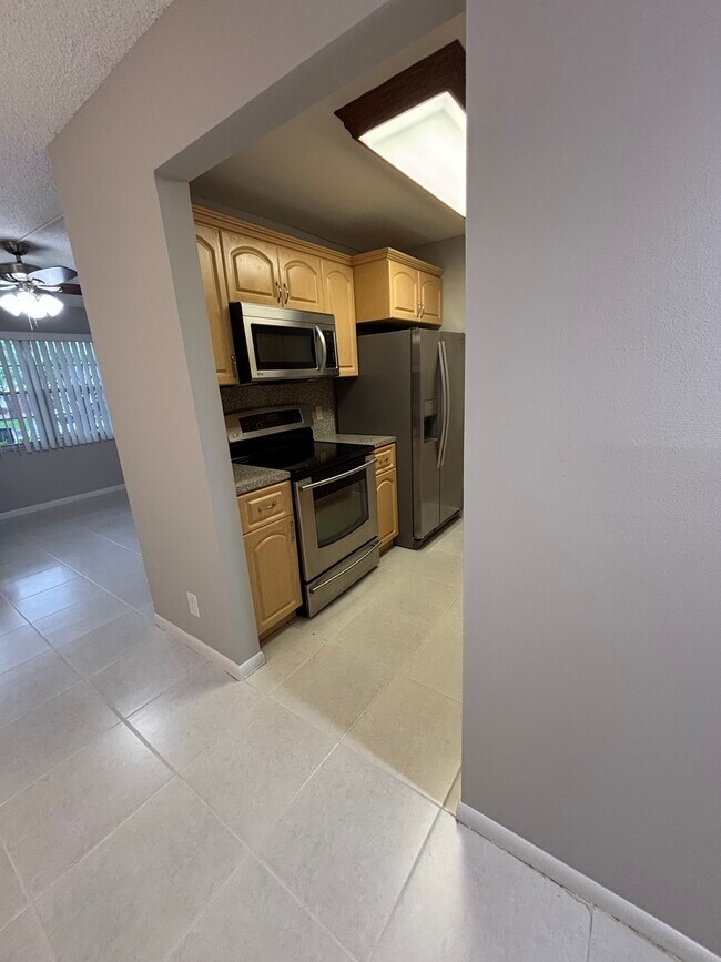 Photo - 850 SW 133rd Ter Unit 116