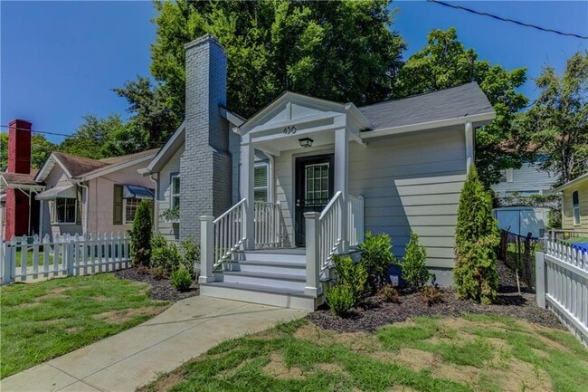 Photo - 456 Griffin St NW