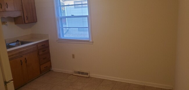 Photo - 2512-2514 Braemore Rd Unidad 2512