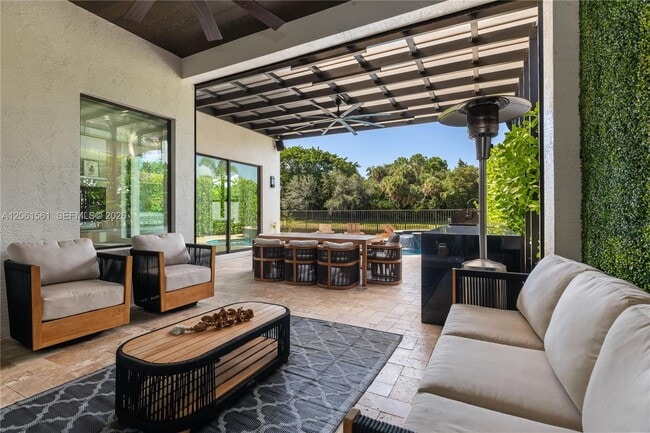 Photo - 9529 Eden Roc Ct